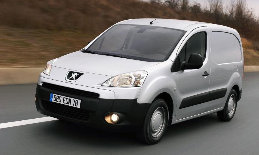  Peugeot Partner 2008 года  (фото 35 из 54)